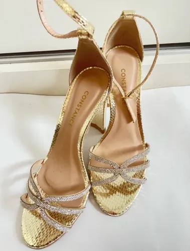 Salto Constance dourado 35