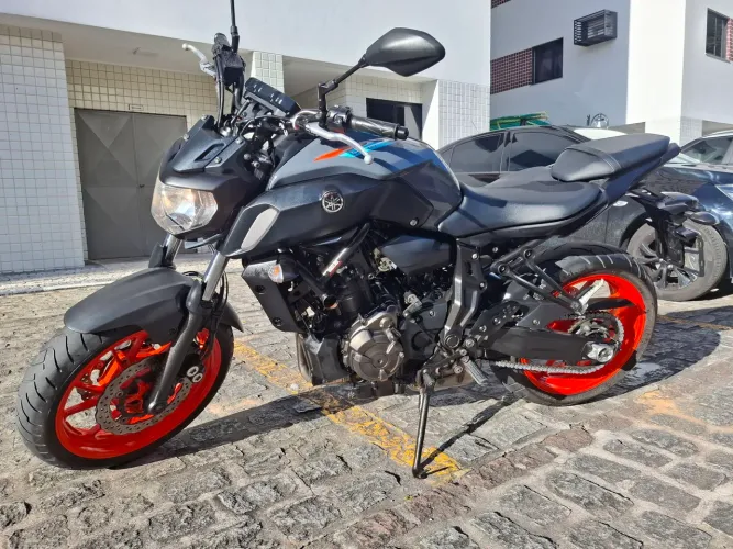 MT-07 Cinza/Laranja