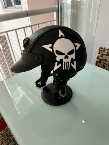 Capacete Retro em Couro importado