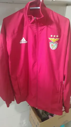 Corta. Adidas