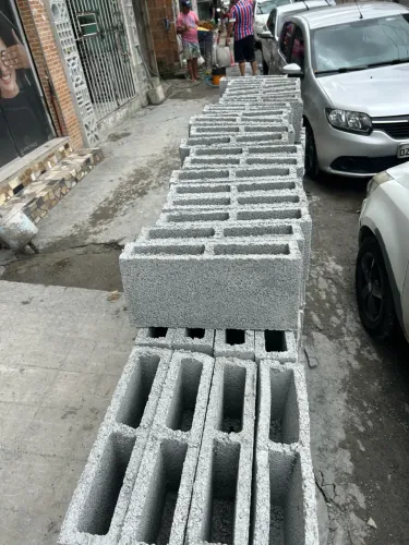 Bloco de cimento 9x19x39
