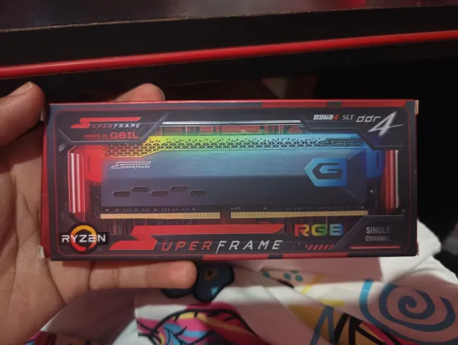 Memória RAM SuperFrame DDR4 RGB 8GB 3200MHz (Single Channel)