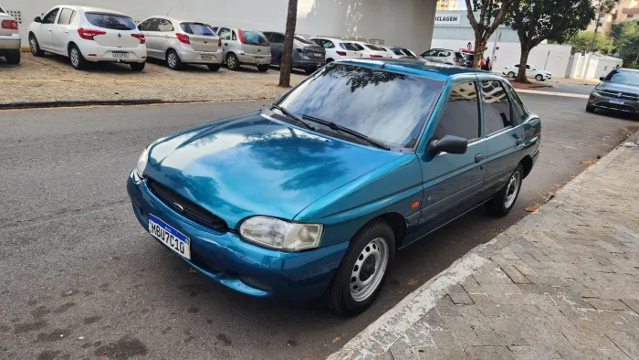 Ford Escort GL 1.8i 16V 4P 1997