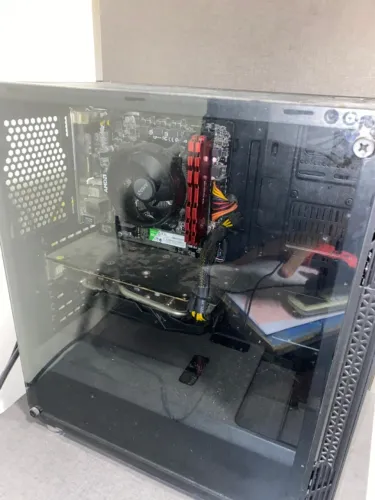 PC Gamer Ryzen 5 3500X + RX 590 8GB + 16GB RAM | SSD + H