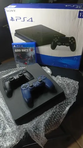 PlayStation 4 slim 1 tr de armazenamento