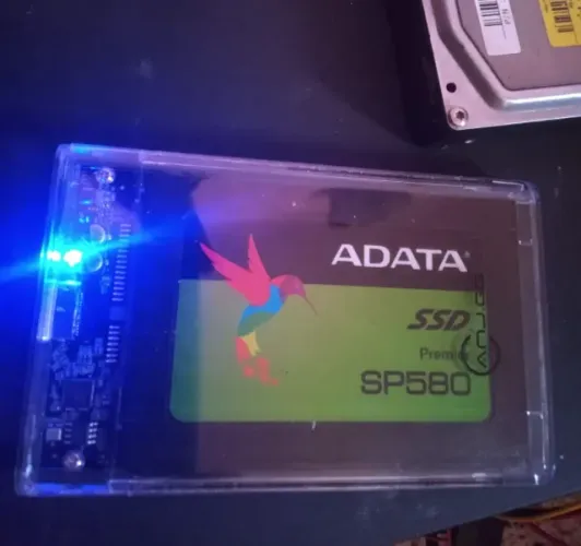 Vendo ou Troco SSD Externo 120 GB ADATA SP580