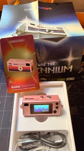 Kodak Charmera 2000 Millennium (Rosa)