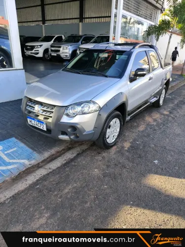 Fiat Strada Adv.ext./ Ext. 1.8 Locker Flex CD 2012