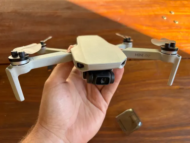DJI Mini 4K para peças ou concerto
