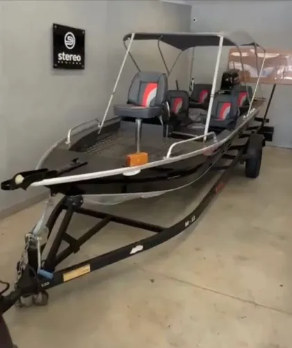 Lancha Fluvimar Boto LX5500