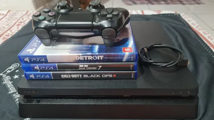 Playstation 4. Número  * 