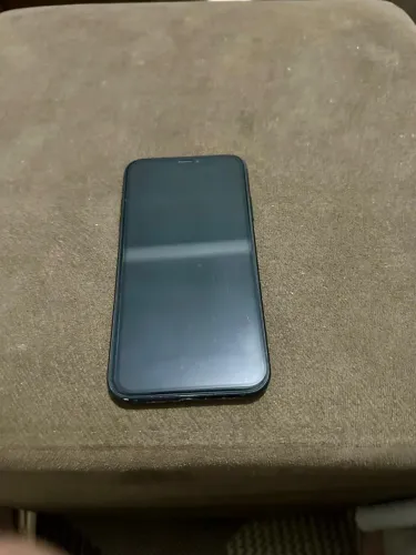 iPhone XR pra trocar procuro celular gamer ou um modelo mais novo da Apple
