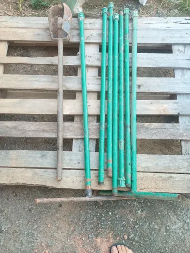 Perfurador de solo manual trado