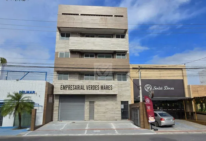 Ponto Comercial na Avenida Hermes Fontes vizinho ao Subway