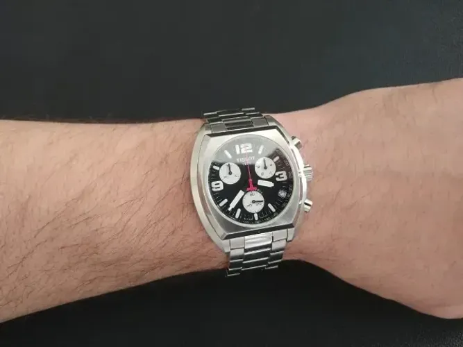 Relógio TISSOT - Cronógrafo Quartz