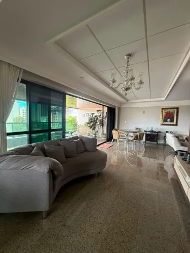  Viver bem é uma arte, e este apartamento em Manaíra é a sua próxima obra-prima. 