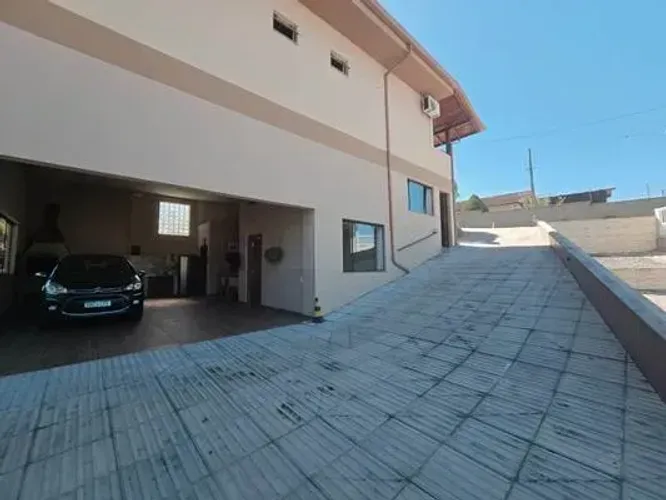 São Pedro de Alcantara no Bairro Santa Teresa linda casa de 2 pisos