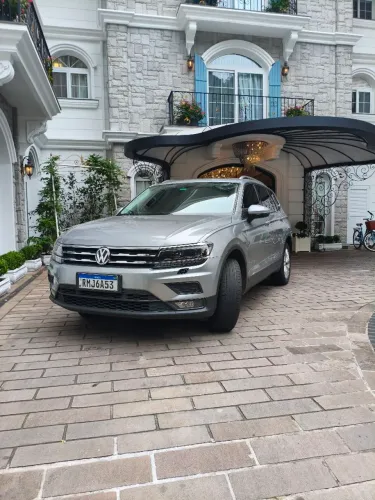 Volkswagen Tiguan Allspac Comf 250 TSI 1.4 Flex 2020