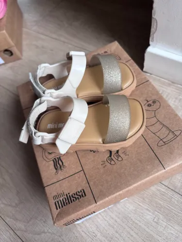 Mini Melissa
