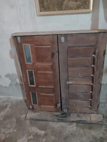 Vendo janela todo completa com foramento e a pedra