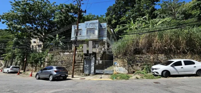 RIO COMPRIDO, RUA SANTA ALEXANDRINA, CASA COM 6 APARTAMENTOS E TERRENO COM 6650m² DE AREA