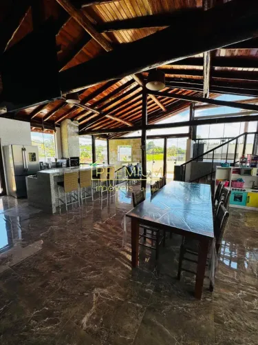 Casa no condomínio Riviera de Santa Cristina II