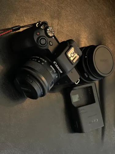 Canon EOS M50 Mark II + 2 Lentes Canon