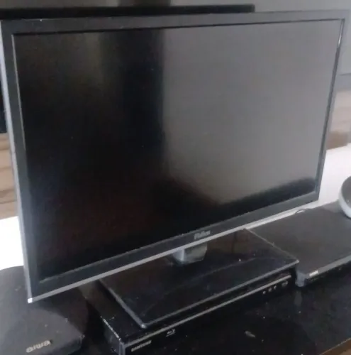 TV PHILCO  LED R$400.00 