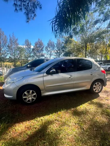 Peugeot 207 Active 1.4 Flex 8V 5P 2014