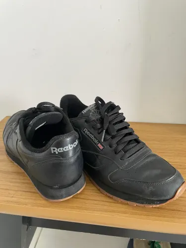 Sapato Reebok preto