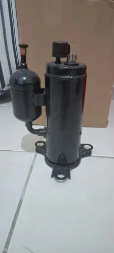 MotocompressorHermetico LG, Capacidade de 4.536,86