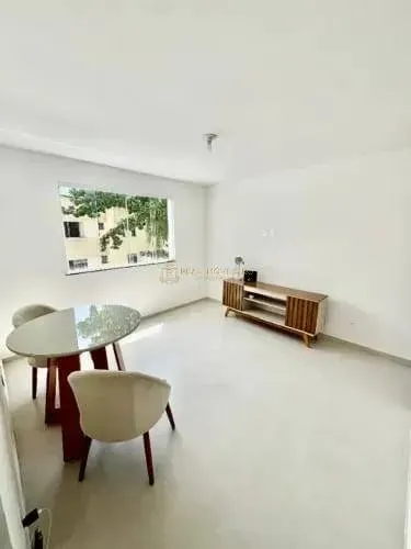 Apartamento com 2 Quartos no Condomínio Espiguinha