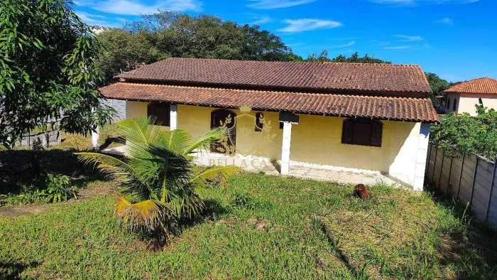 Casa com 60m² e amplo terreno à venda Vilatur, Saquarema/RJ