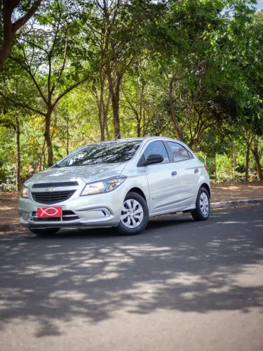 Chevrolet Onix JOY Hatch 1.0 8V Flex Mec. 4P 2019