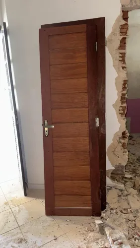 Cada peça por 700