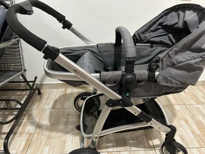 Carrinho de bebê infanti