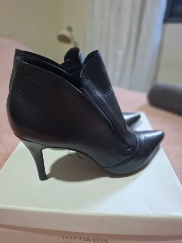 Bota "ankle boot" Luz da Lua
