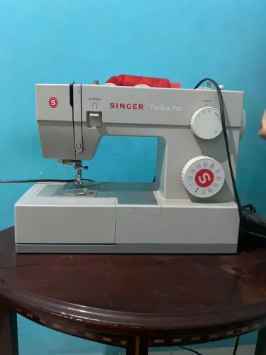 Maquina Singer Facilita PRO
