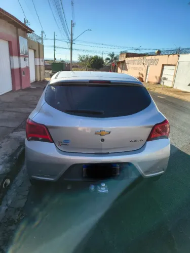 Chevrolet Onix Hatch Effect 1.4 8V Flex Mec. 4P 2017