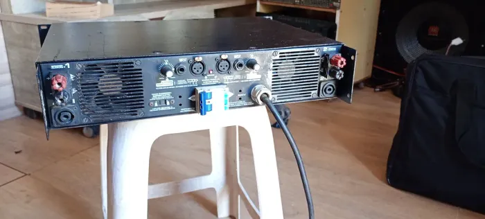 Amplificador naschiville 2ohoms