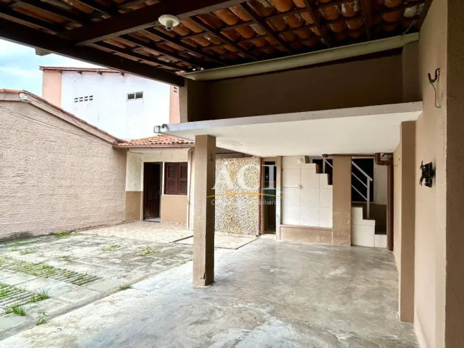 Casa com 3 dormitórios à venda por R$ 390.000,00 - Cidade 2000 - Fortaleza/CE
