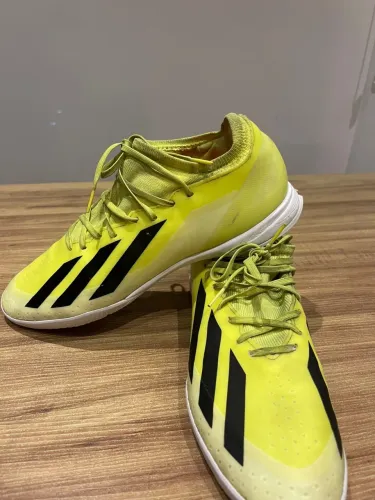 Tenis Futsal - Adidas 43