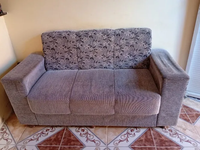Vendo sofá semi-novo