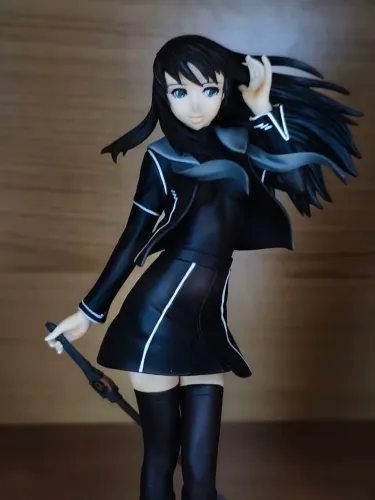 Figure de Emi Kizaki de Kurogane no Linebarrels