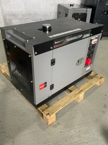 GERADOR TOYAMA 7kVA - SEMINOVO COM GARANTIA