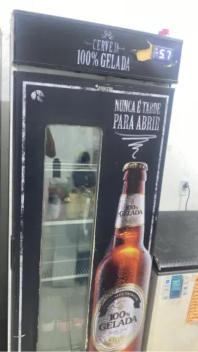 Expositor e cervejeira