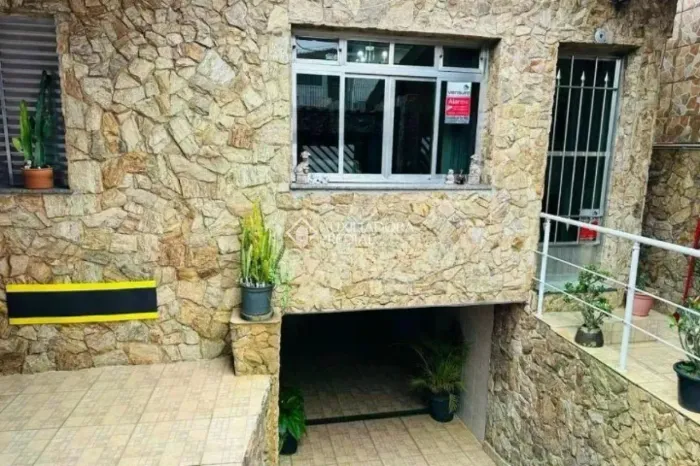 Casa Ampla com 3 Dorms, Espaço Gourmet e Quintal - Vila Lucinda, Santo André!