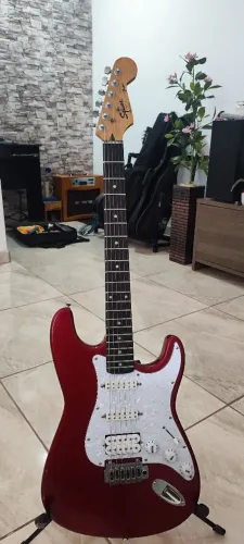 Guitarra Strato Squier Coreana