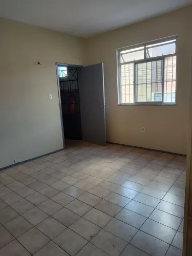 Alugo apartamento (sem condomínio)