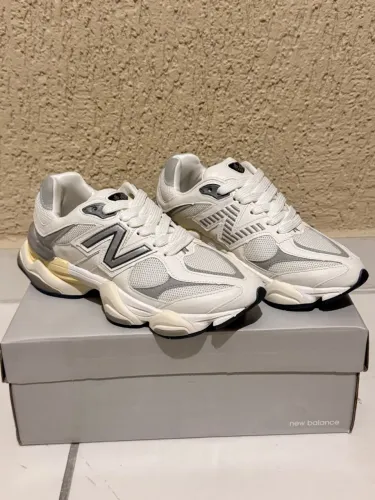 Tênis New Balance 9060 Branco Cinza Unissex